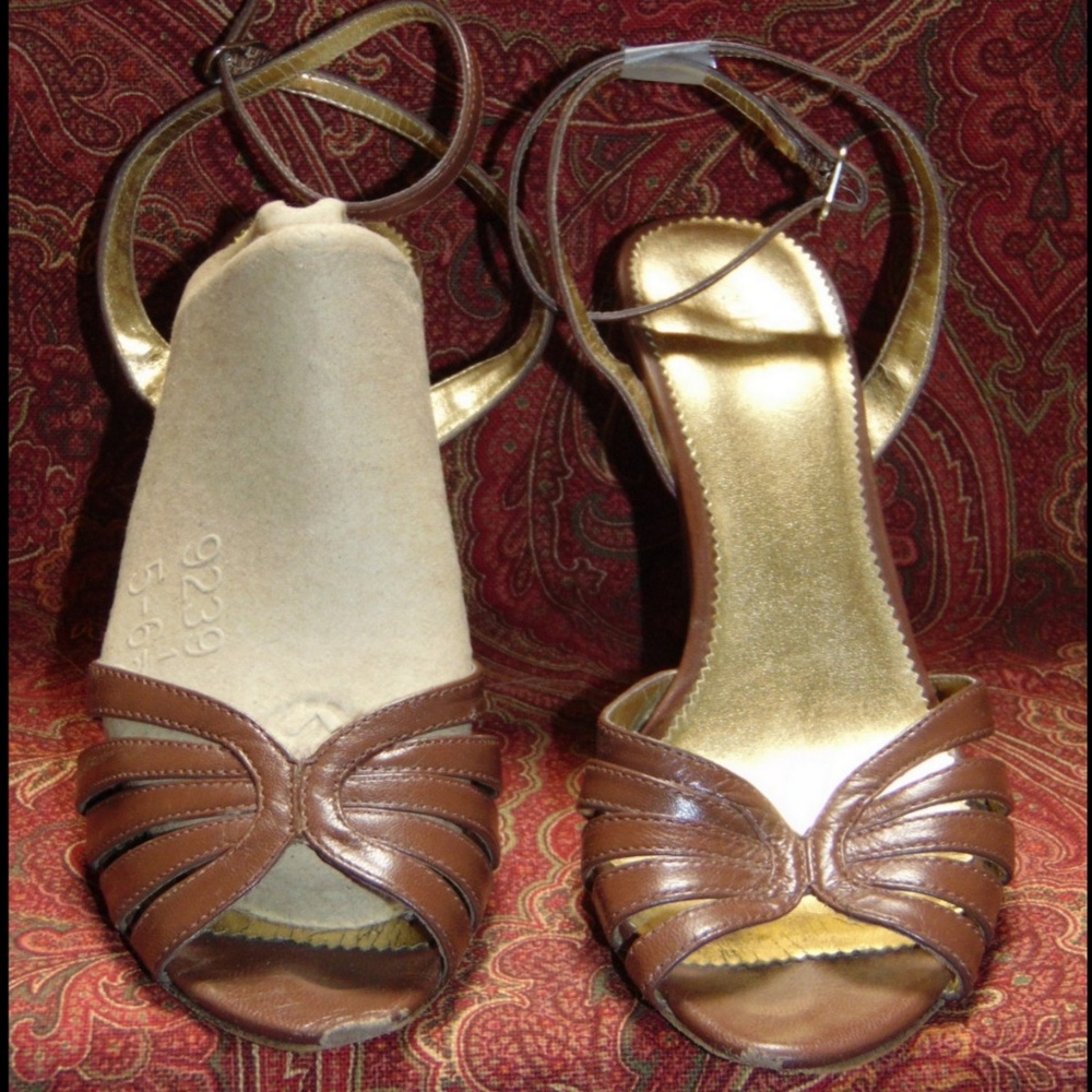 CHARLES ankle wrap tan sandals 7B w/4" heel✨ - Picture 2 of 9